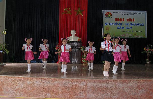 Hội thi "Nét đẹp tuổi hoa" năm 2011