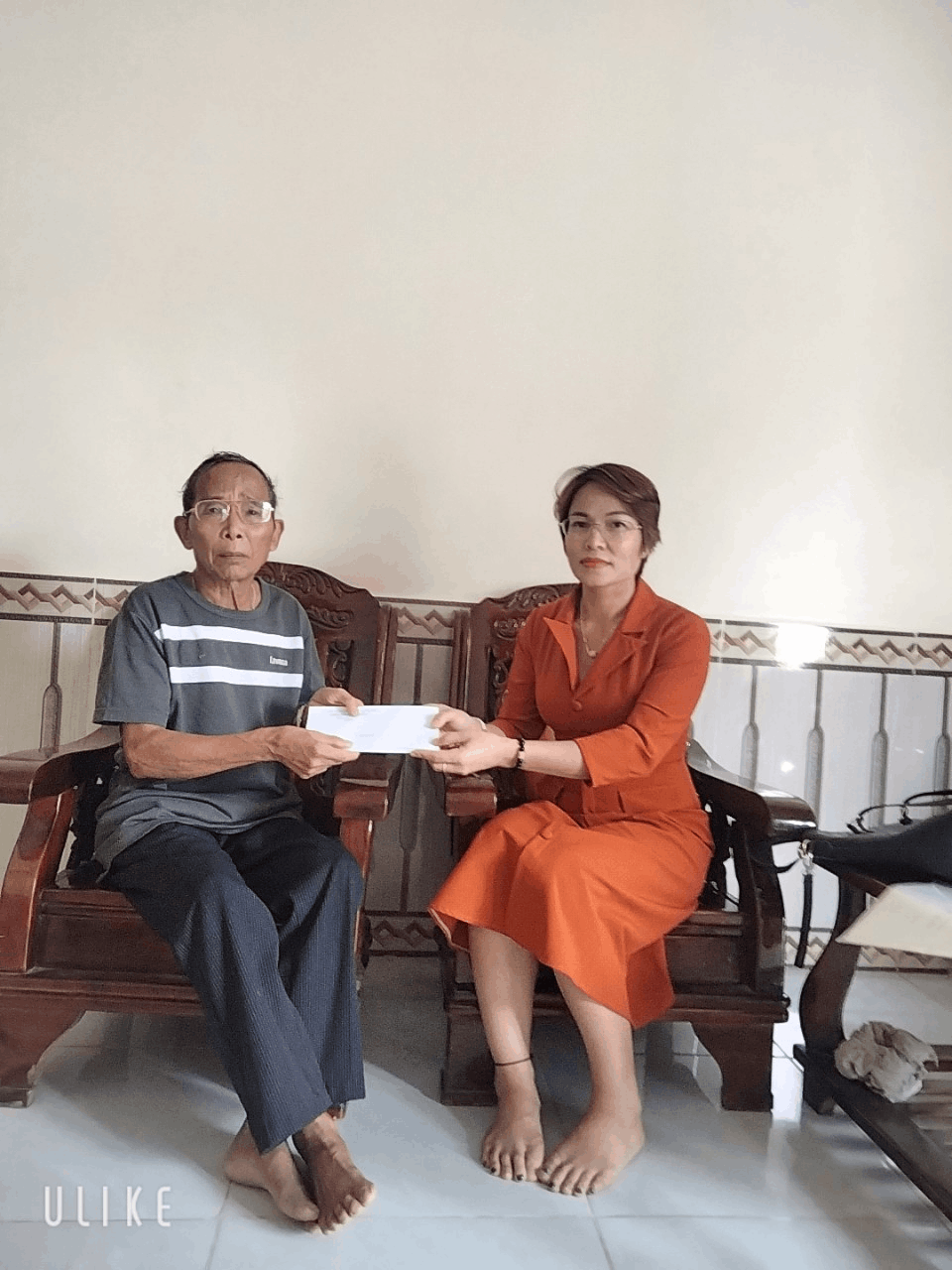 Hỗ trợ ốm đau người có uy tín