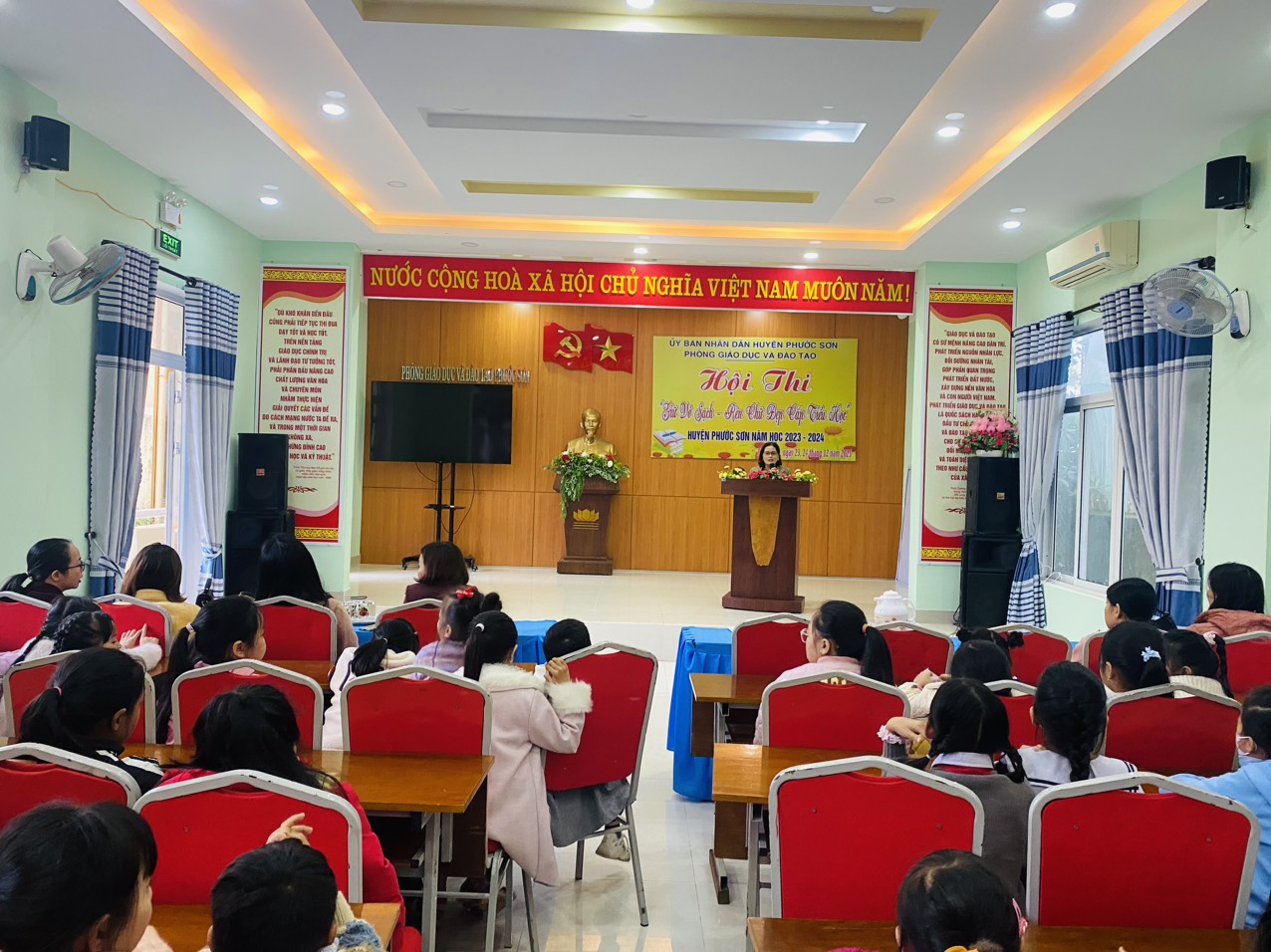 Hội thi “Giữ vở sạch - Rèn chữ đẹp cấp tiểu học” huyện Phước Sơn Năm học 2023-2024