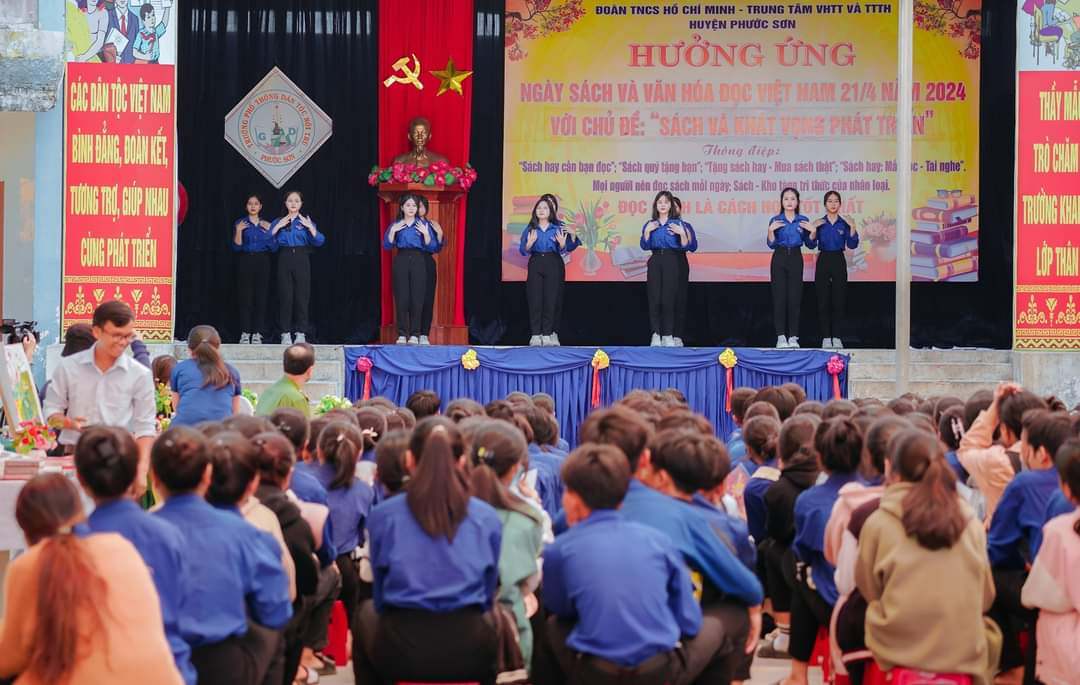 Ngày sách và văn hóa đọc Việt Nam lần thứ III năm 2024 với chủ đề "Sách và Khát vọng phát triển"