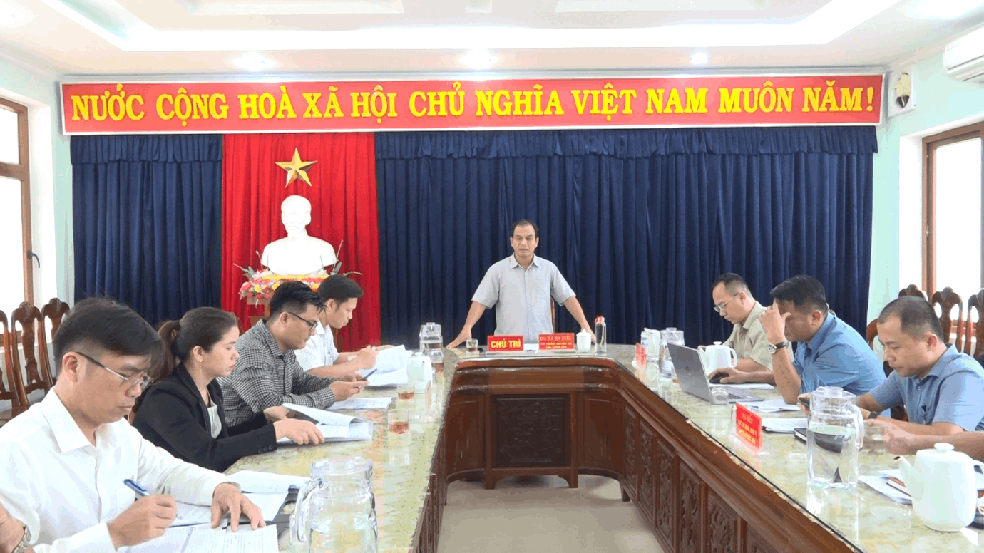 Ban Dân tộc tỉnh làm việc với huyện về Chương trình MTQG phát triển KT-XH vùng đồng bào DTTS và miền núi